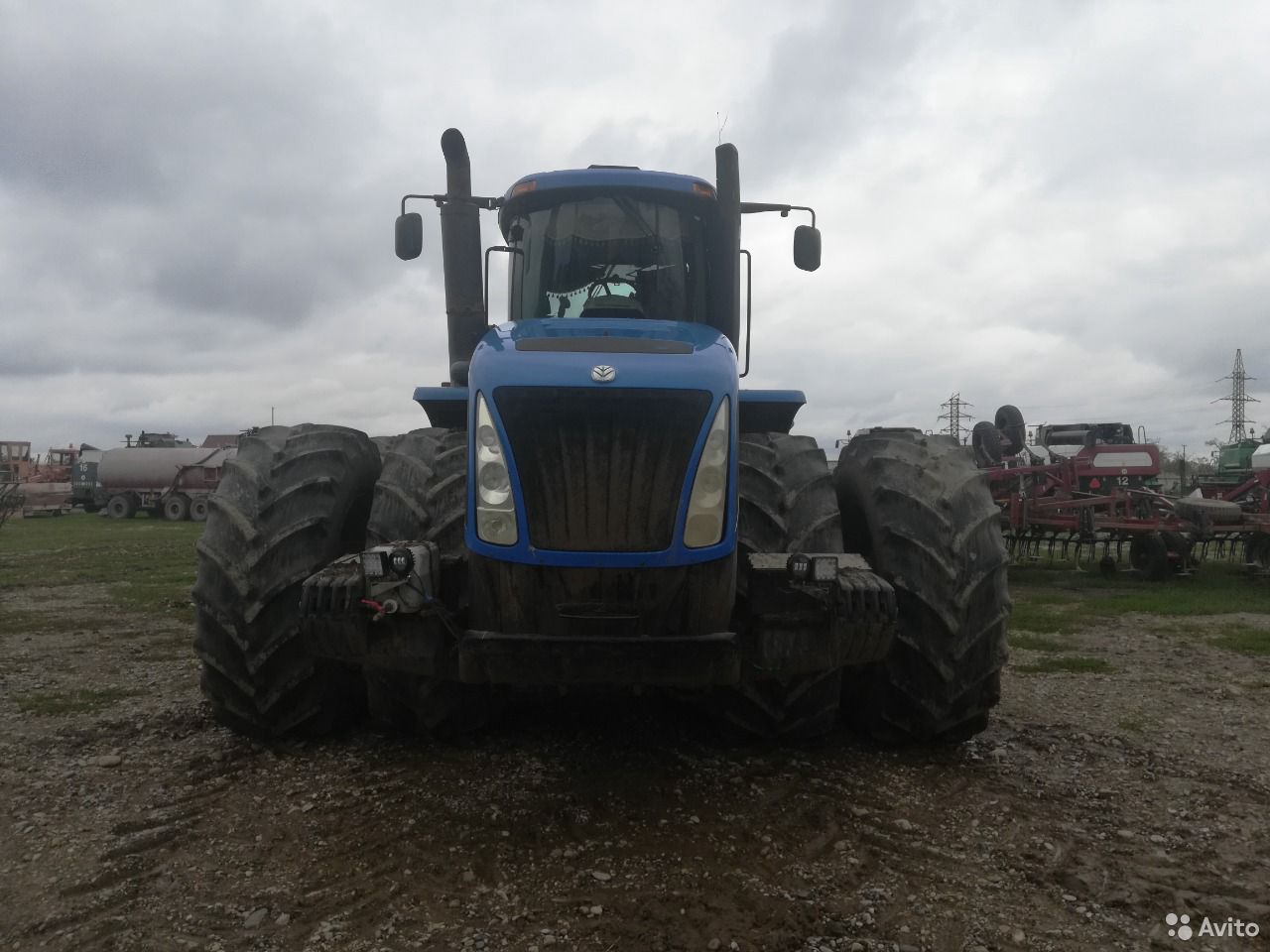 Трактор New Holland T9.505