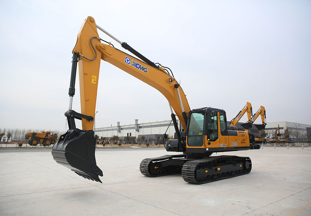 Гусеничный экскаватор XCMG XE265C