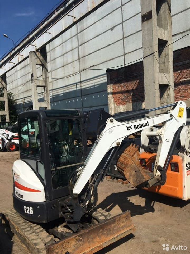 Мини-экскаватор Bobcat E26