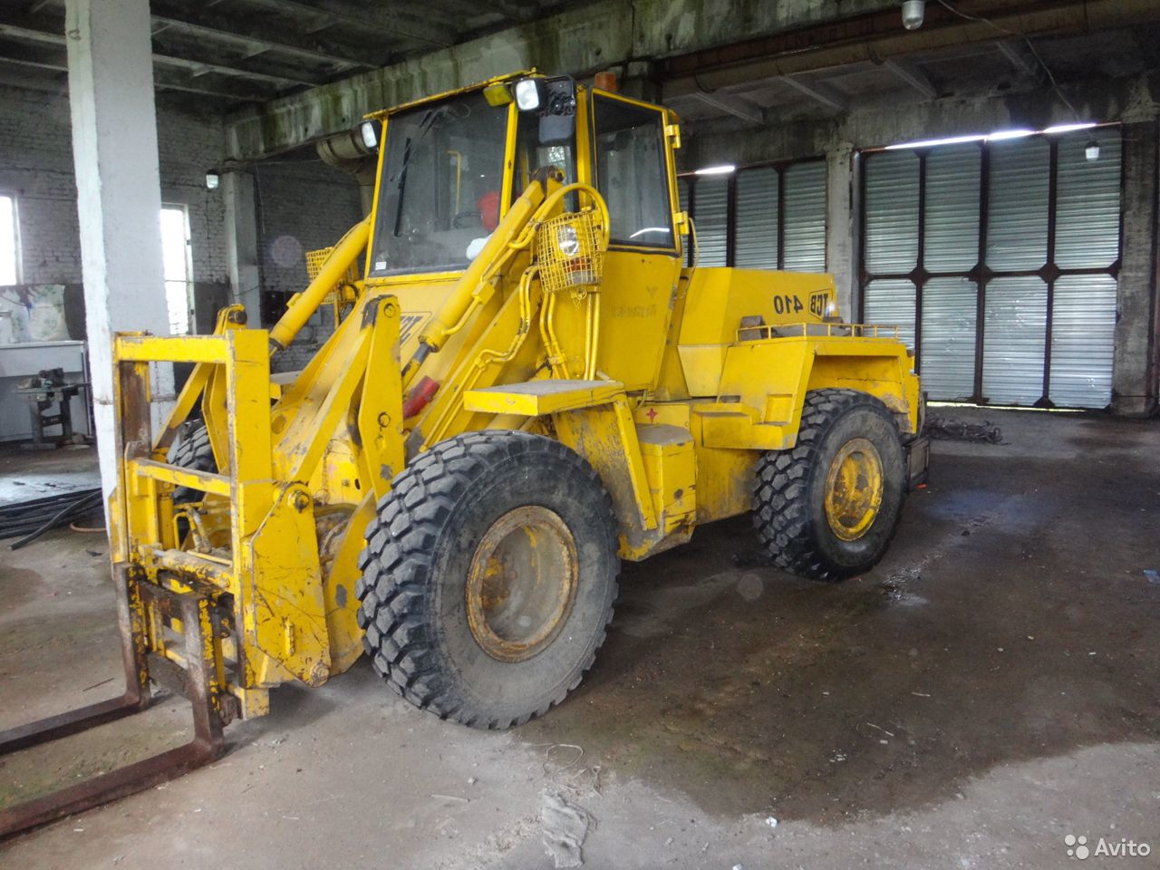 Фронтальный погрузчик JCB 410M-1C