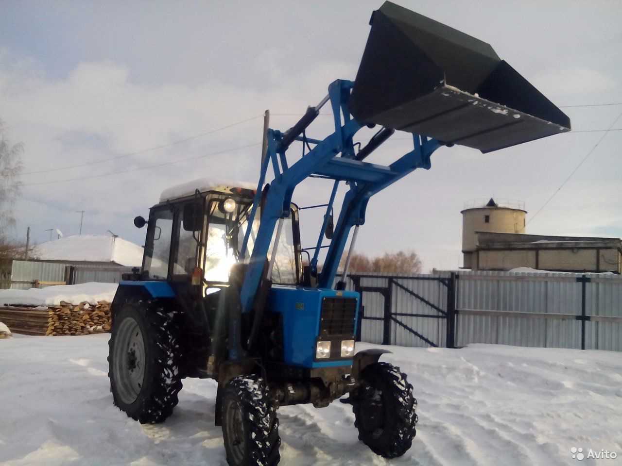Навесной погрузчик (КУН) Магнус (Magnus) ПФУ-1,0