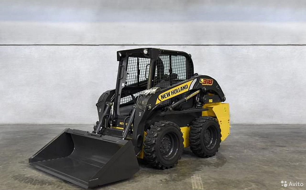 Мини-погрузчик New Holland L318