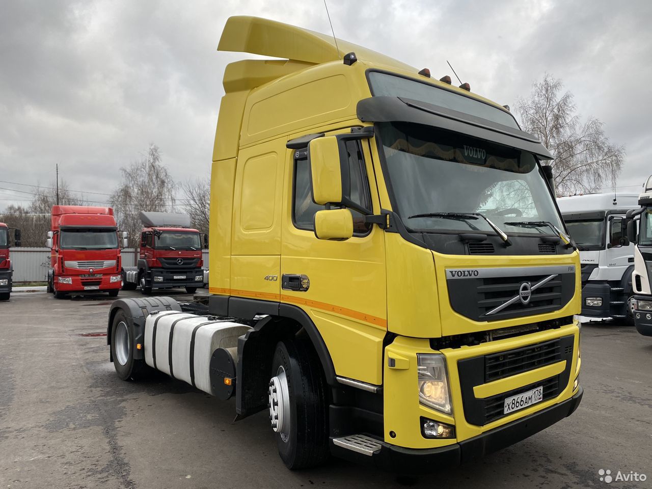 Седельный тягач Volvo FM13