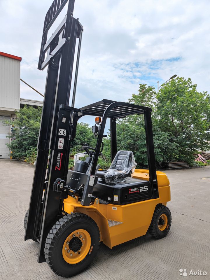 Вилочный погрузчик Zauberg CPCD25XC5C