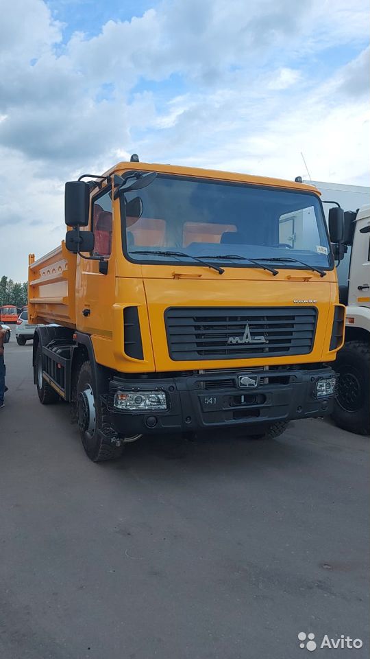 Самосвал МАЗ 5550С3-521-000