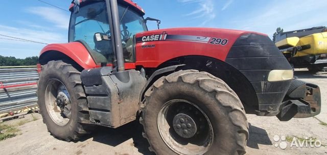 Трактор Case IH Magnum 290