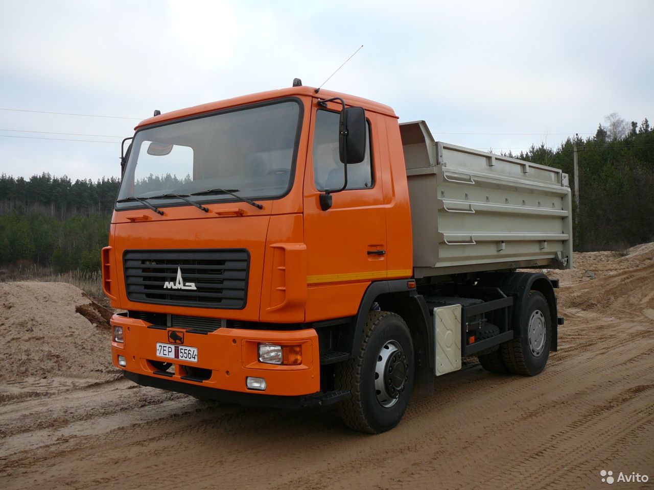 Самосвал МАЗ 5550С3-521-000