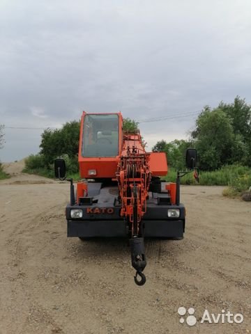Самоходный кран KATO KR-10H