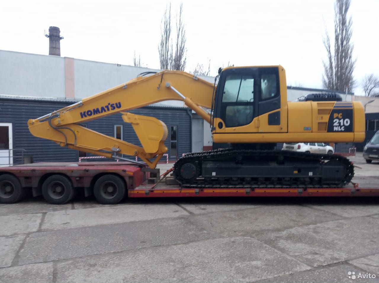 Гусеничный экскаватор Komatsu PC210NLC-8