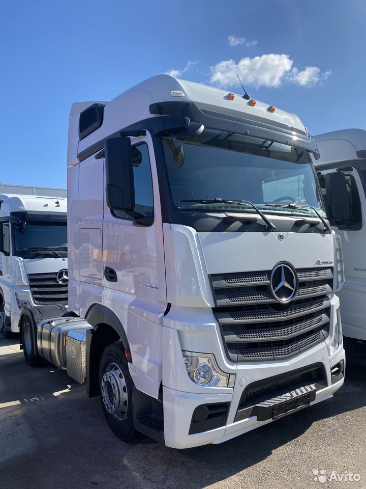 Седельный тягач Mercedes-Benz Actros 1845LS