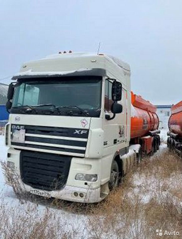 Седельный тягач DAF XF105.460