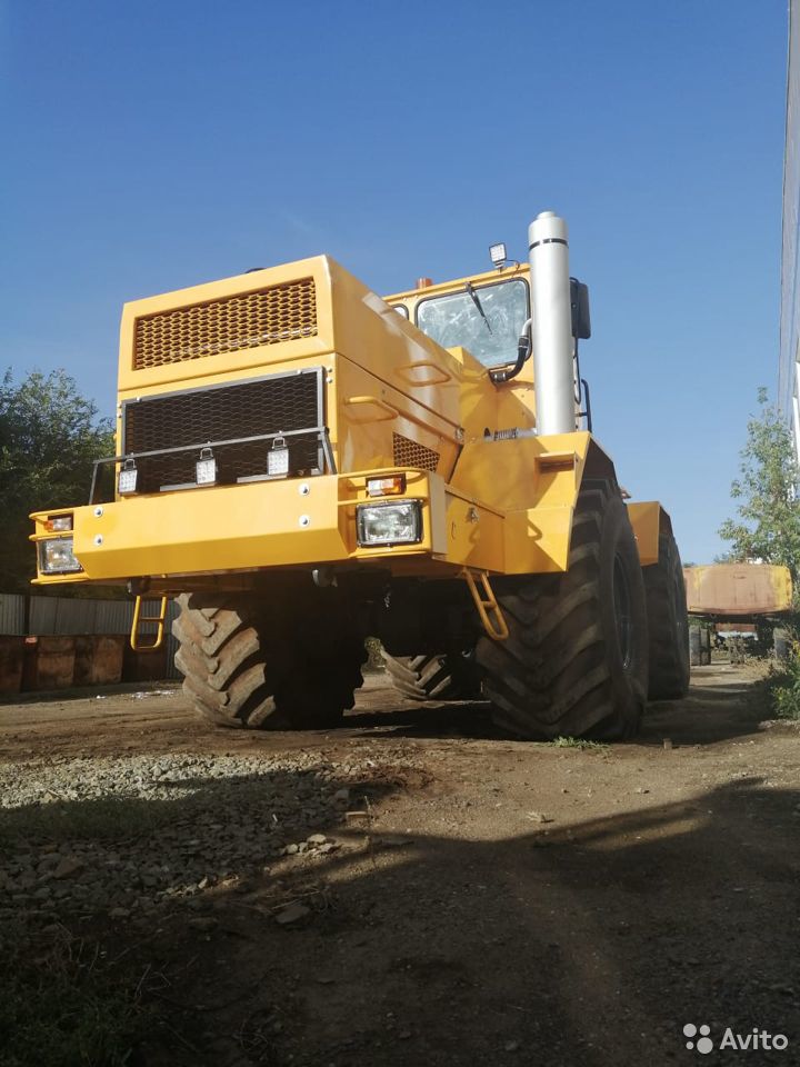 Трактор Кировец К 700
