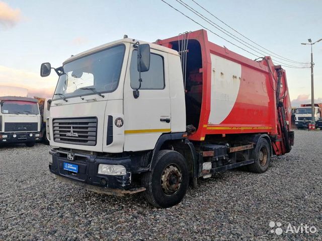 Мусоровоз Коммаш Мценск КО-427-73