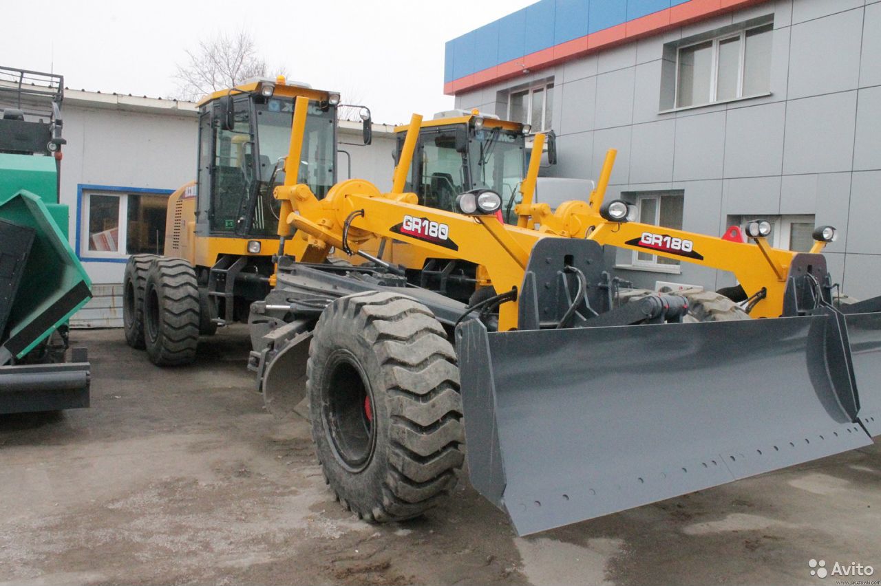 Автогрейдер XCMG GR180