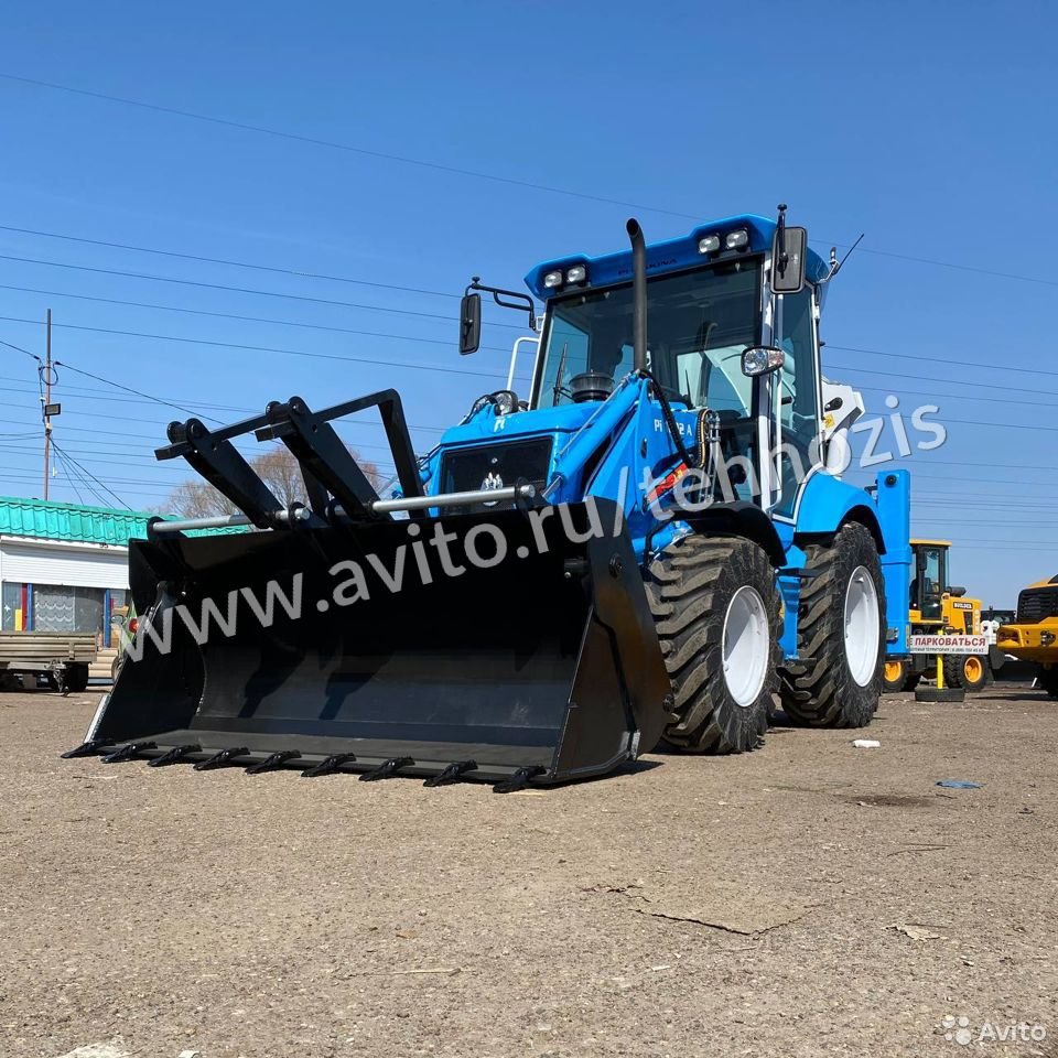 Экскаватор-погрузчик Pi Makina Pi1022