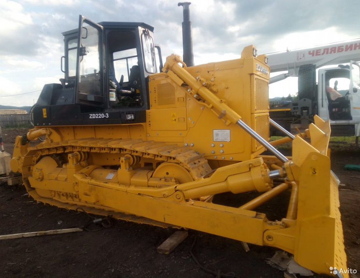 Гусеничный бульдозер Zoomlion ZD220