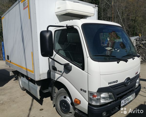 Рефрижераторный фургон Hino 300