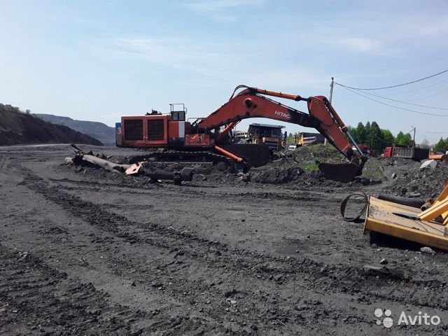 Гусеничный экскаватор Hitachi ZX850