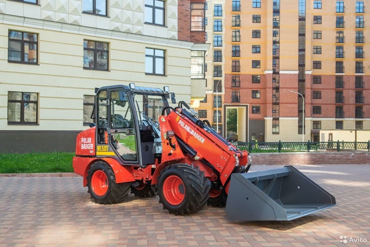 Мини-погрузчик Polar Badger WL50T
