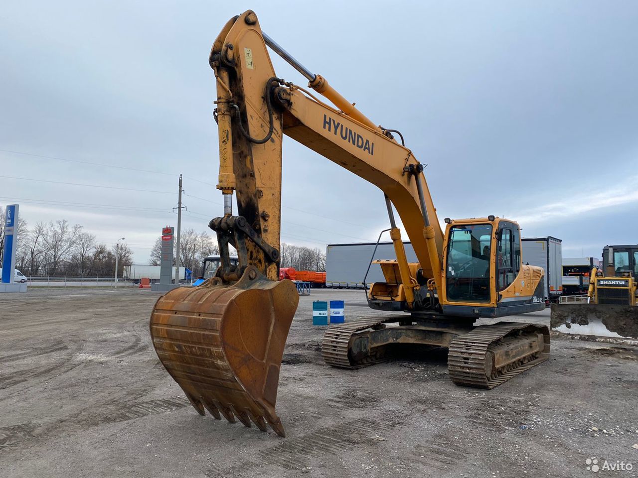 Гусеничный экскаватор Hyundai R 260LC-9S