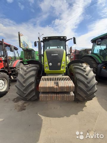 Трактор Claas Axion 850