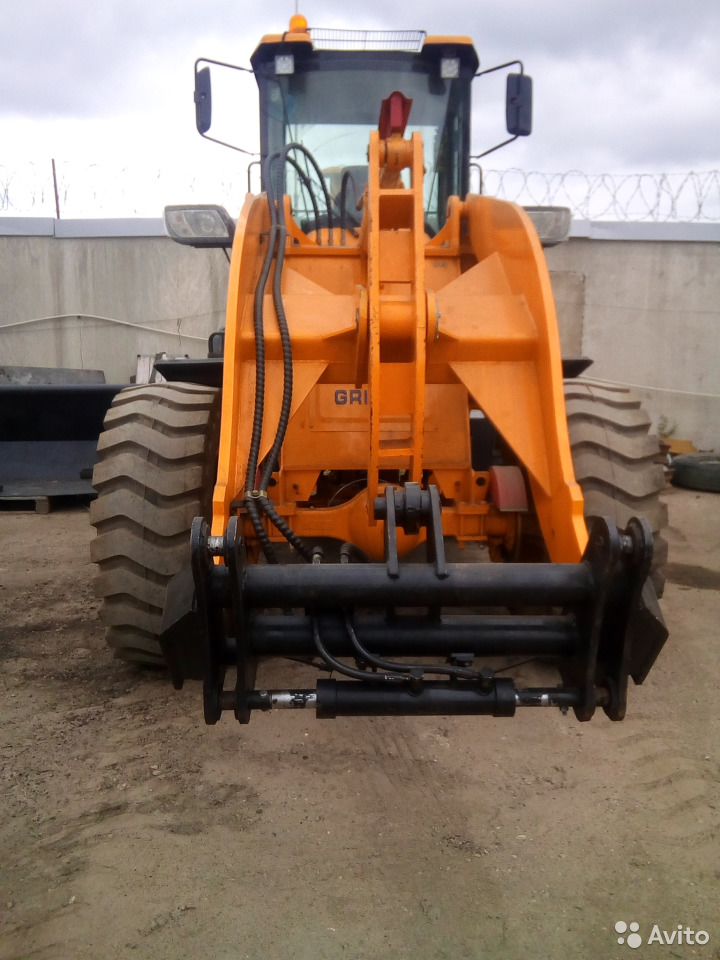 Фронтальный погрузчик Shanlin ZL30