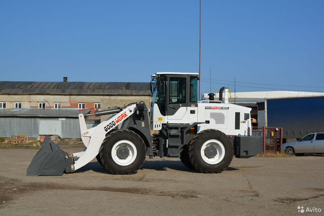 Фронтальный погрузчик GoodWork LX320F