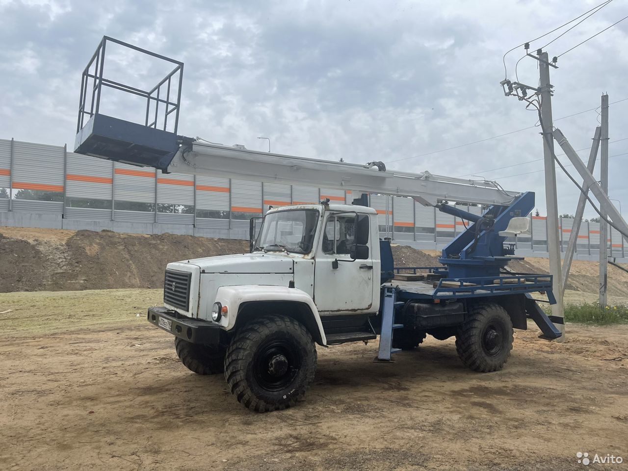 Автовышка ГАЗ 3308 Садко 18 метров