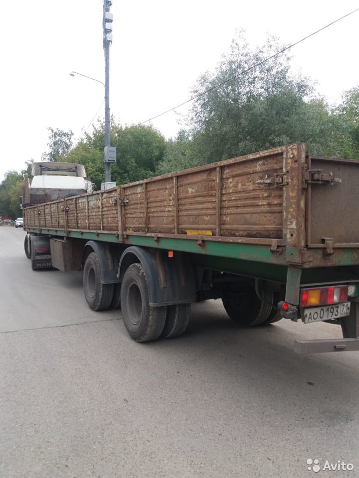 Бортовой полуприцеп МАЗ 938662-025