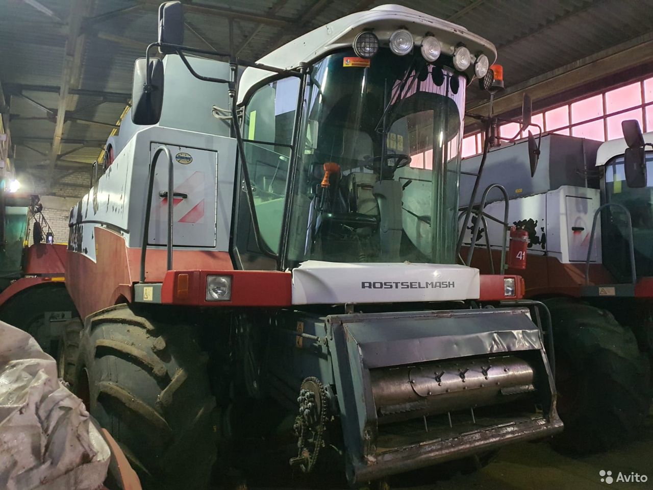 Зерноуборочный комбайн Ростсельмаш ACROS 530