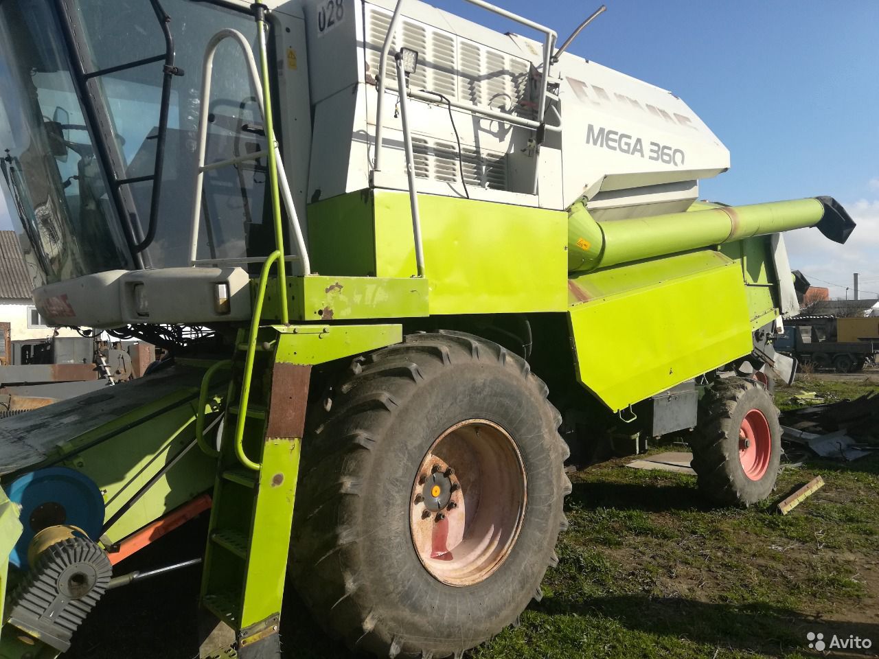 Зерноуборочный комбайн Claas Mega 360
