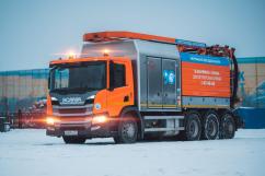 В Мурманске осваивают новую каналопромывочную машину Scania