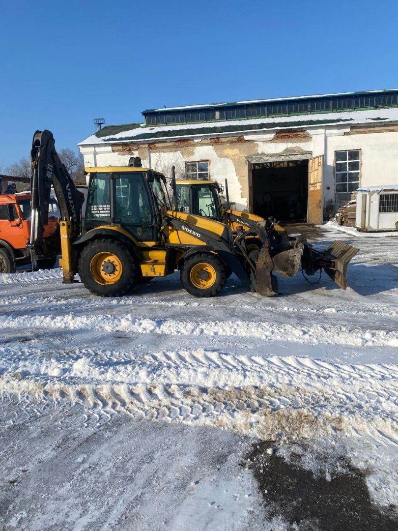 Экскаватор-погрузчик Volvo BL-71