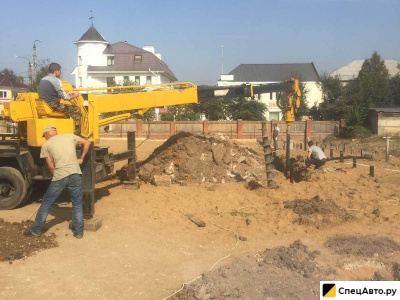 Монтаж винтовых свай установкой Гудвинт