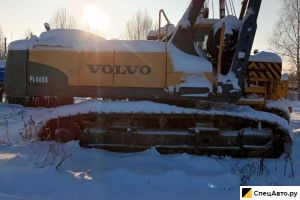 Трубоукладчик Volvo PL4608