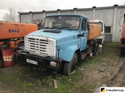 Поливомоечная машина ЗИЛ КО-713