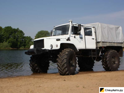 Колесный вездеход Завод вездеходных машин (ЗВМ) ЗВМ-39081 "Сивер" (4х4)