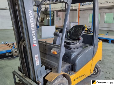 Вилочный погрузчик Jungheinrich DFG320