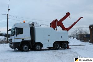 Грузовой эвакуатор Mercedes-Benz