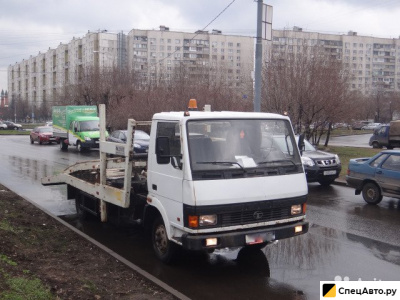 Автовоз TATA 613