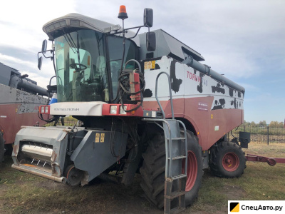 Зерноуборочный комбайн Ростсельмаш TORUM 740