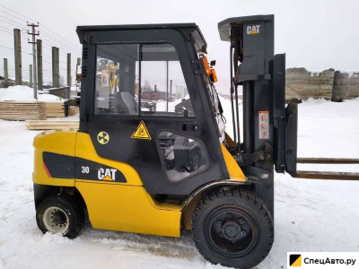 Вилочный погрузчик Caterpillar DP30NT