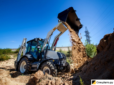 Экскаватор-погрузчик TEREX TLB 825