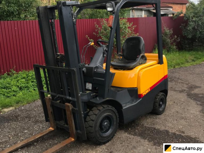 Вилочный погрузчик toyota FD18