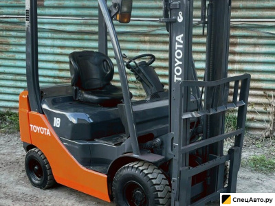Вилочный погрузчик TOYOTA 8FD18
