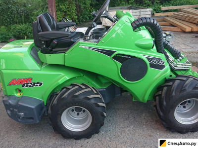 Мини-погрузчик Avant 635