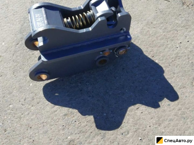 Быстросъем (квик-каплер) на экскаватор-погрузчик