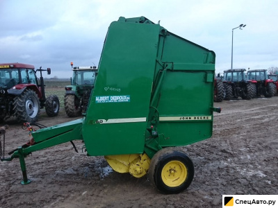 Пресс-подборщик John Deere 550