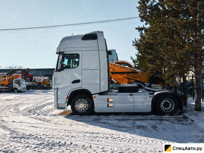 Седельный тягач SHACMAN (Shaanxi)  SX4188YY381
