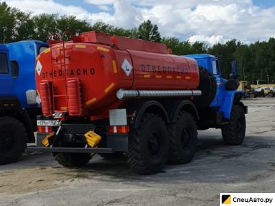 Бензовоз УРАЛ АТЗ-9